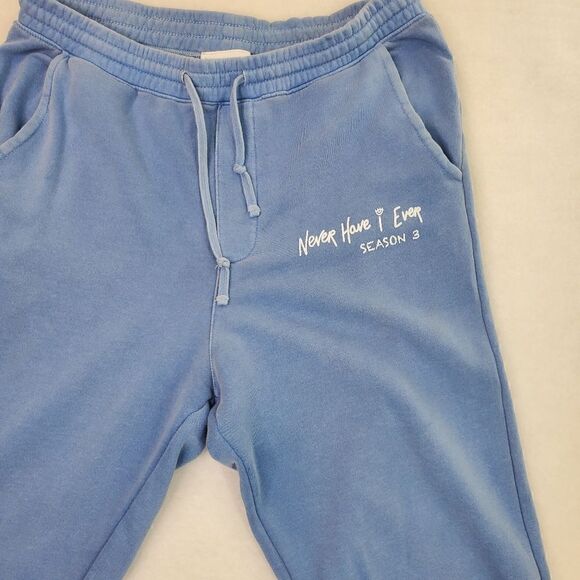 Phenomenal Blue Pullover Sweater and Jogger Never Have I Ever Slogan Size Medium - Picture 10 of 17